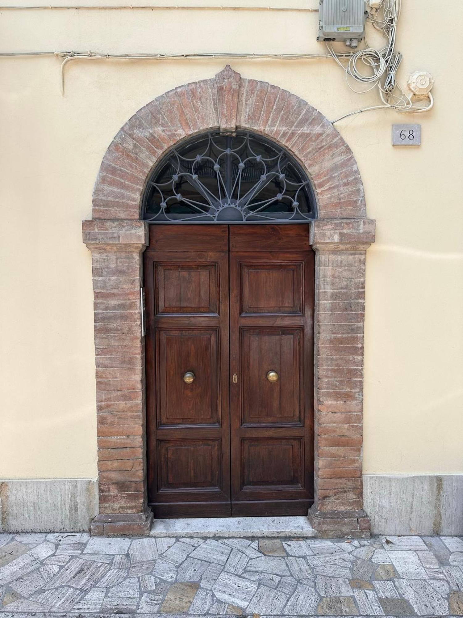 Centralissimo - Nuovo - Parcheggio Privato Perugia Exteriör bild